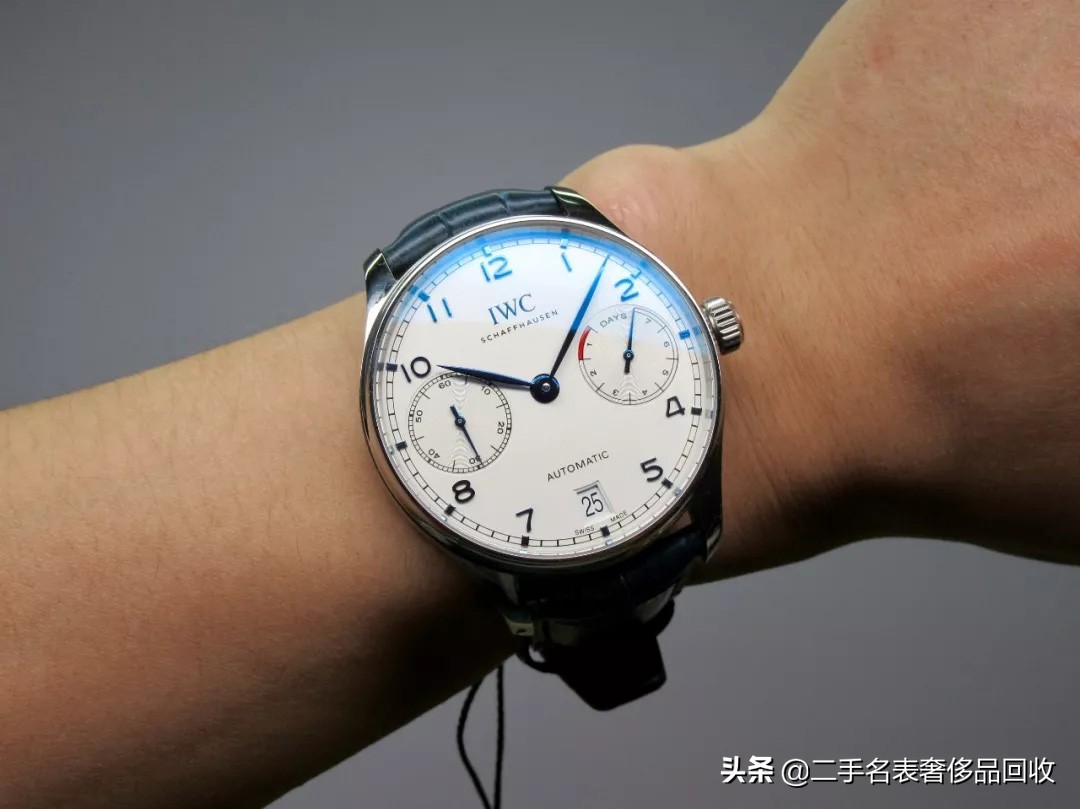 正宗的瑞士的绿水鬼手表多少钱,瑞士全自动机械表男士绿水鬼