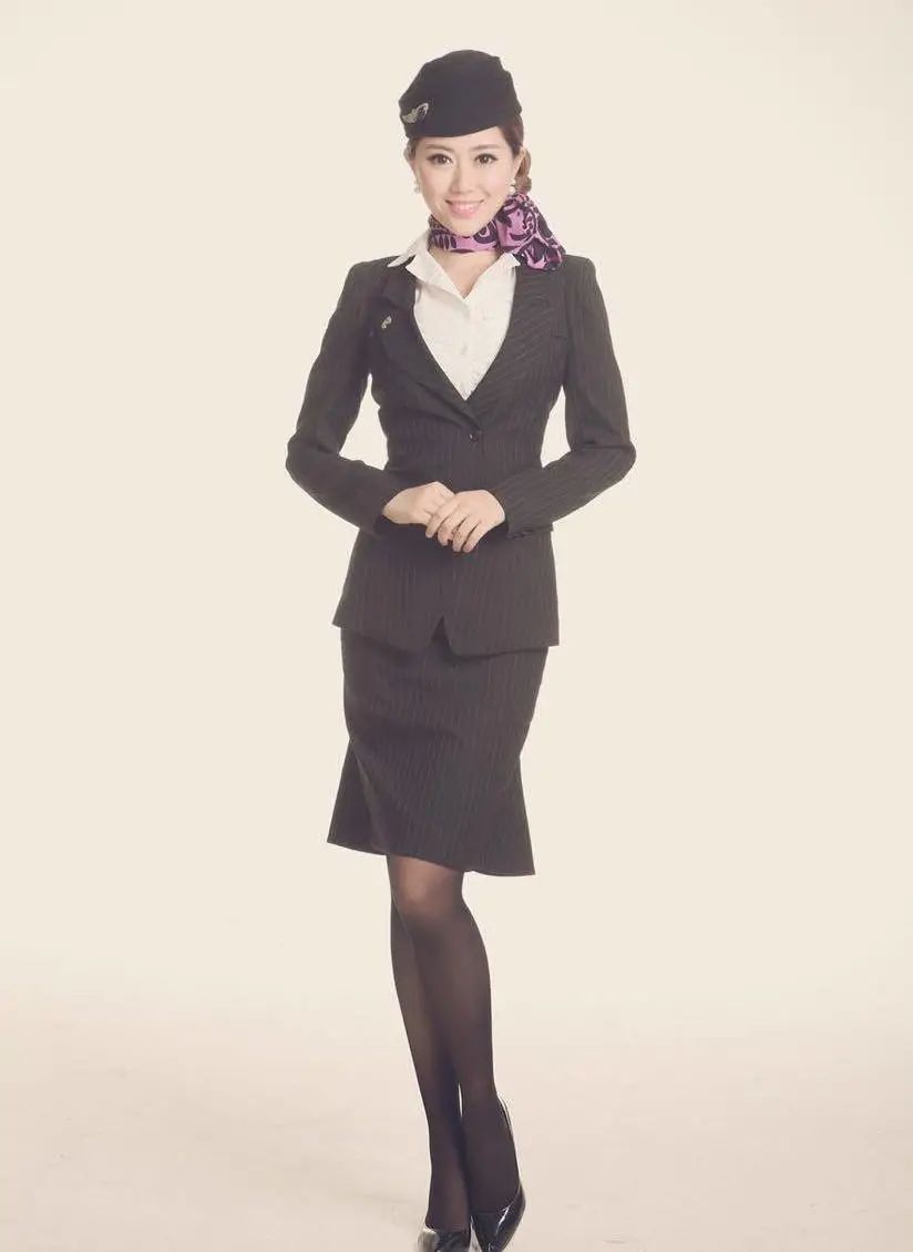 放弃空姐铁饭碗，英超女神王昊玥的逐梦之路