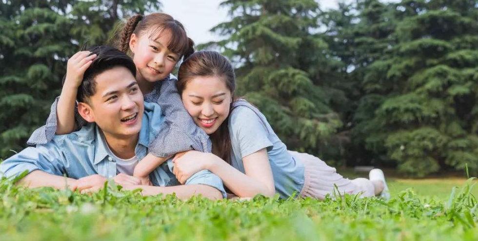 作为家长孩子犯错我们该怎么做,家长怎么正确的面对孩子的失误