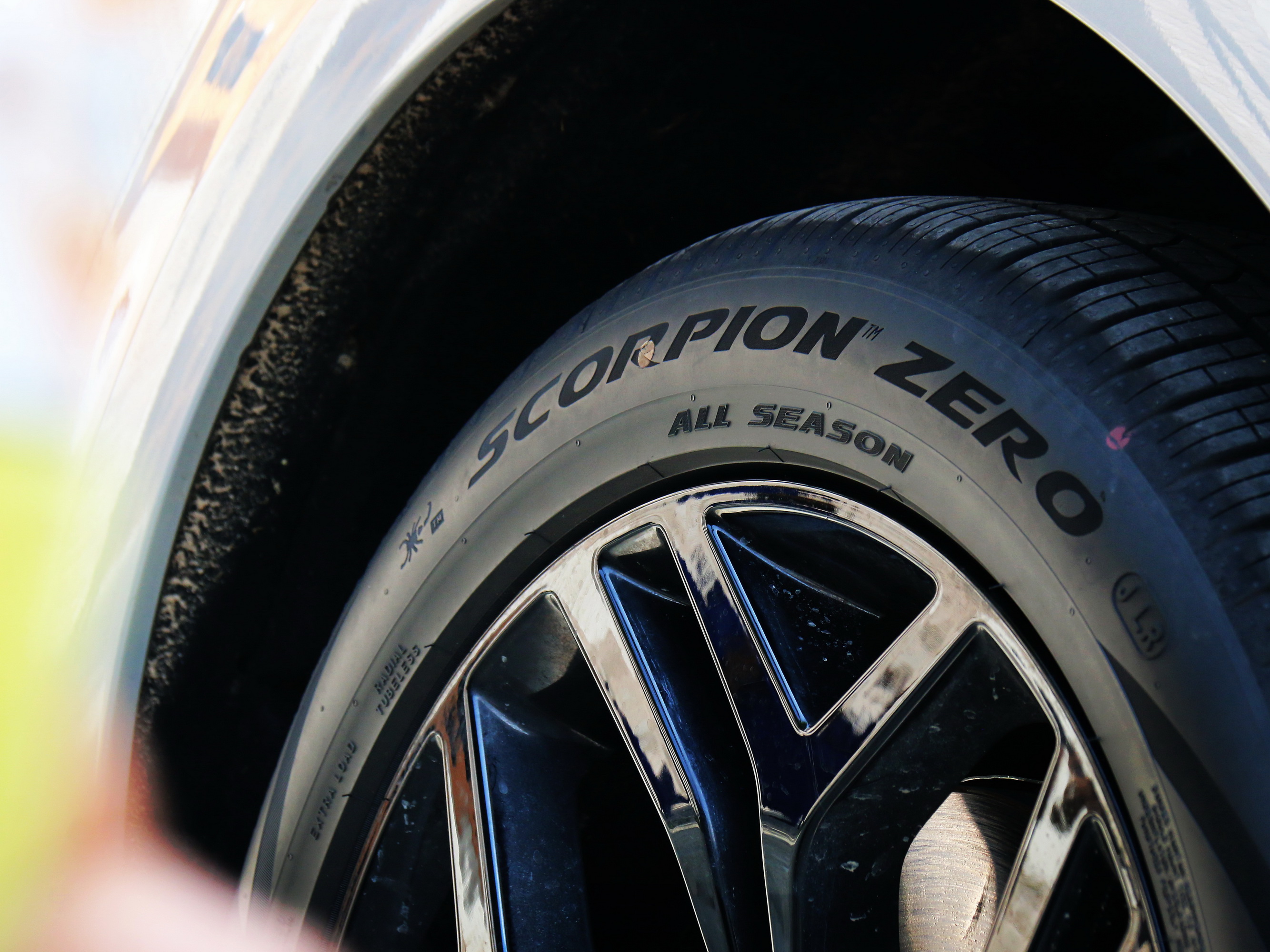 路虎揽胜极光l怎么样值得购买吗,2022路虎揽胜极光l值得买么