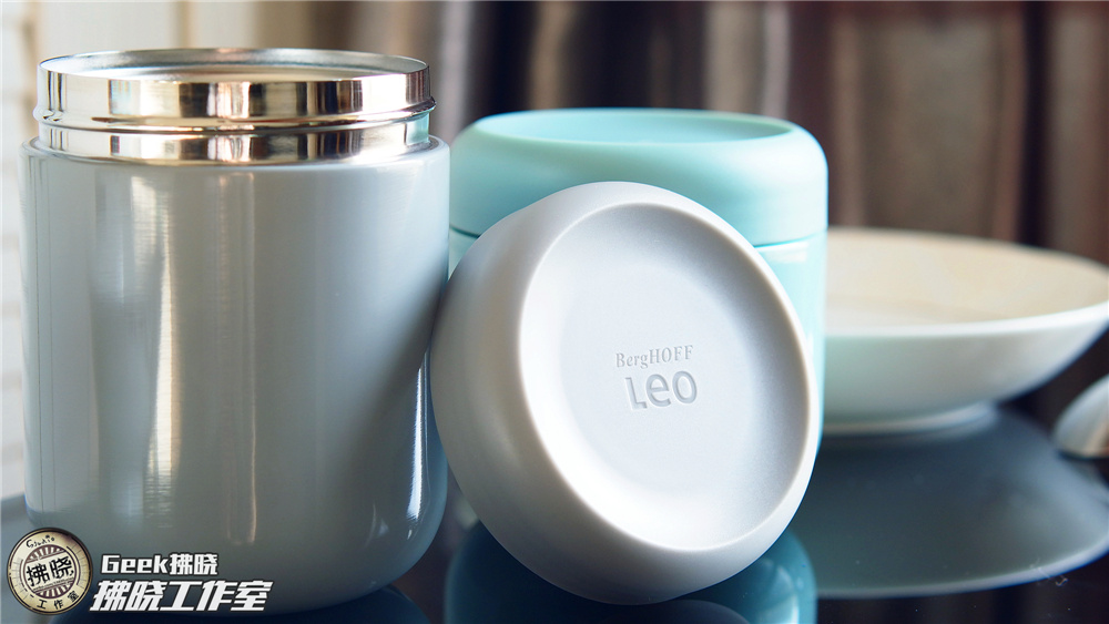 冰天雪地中还能喝上热汤？小米有品BergHOFF保温焖烧罐上手测
