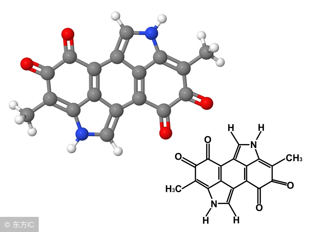 出现腹部疼痛,免疫药物治疗并搭配质子治疗,肿瘤几乎消失