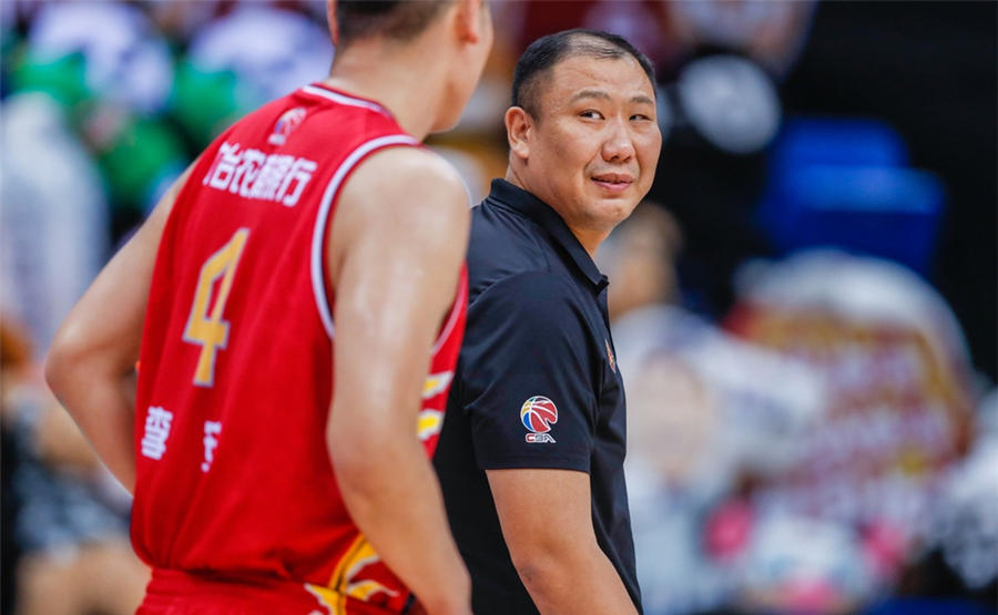 15年男篮夺冠历程,15年男篮逆转