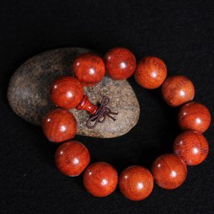 小叶红檀木好还是紫檀木好,小叶红檀好还是花梨好