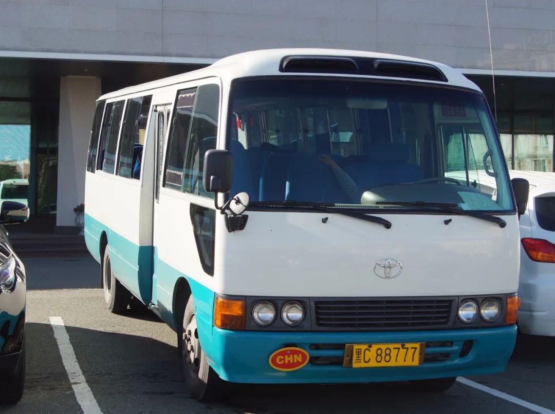 真考斯特和仿考斯特,丰田考斯特各个版本