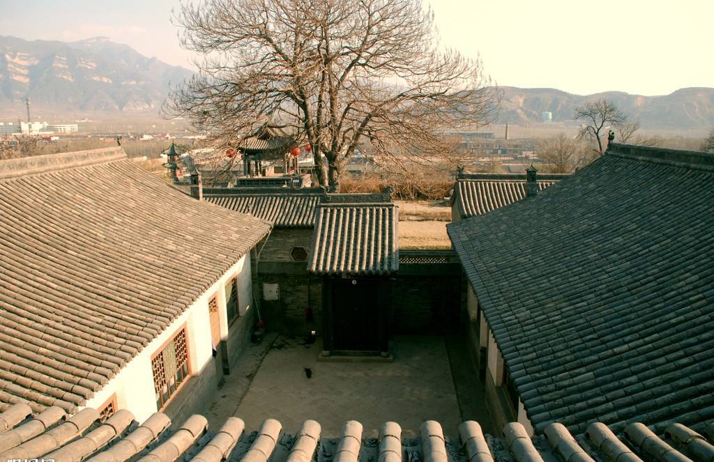 阴宅前山后山分别代表什么,前山后水风水图解大全