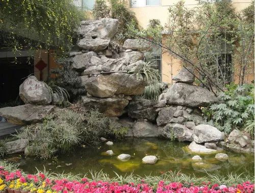 石笋街小学有几个校区,石笋街小学