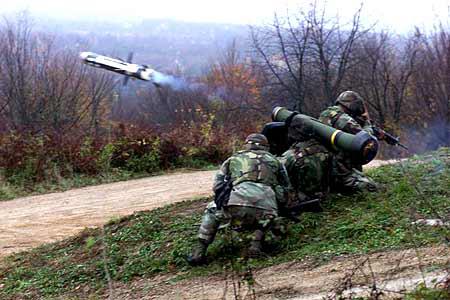 坦克正面装甲怎么防护,坦克装甲倾斜多少度才可以无敌