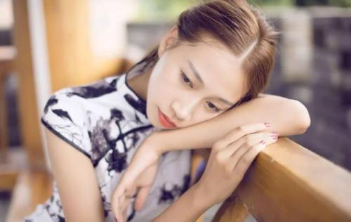 明知道女方是骗子却无法自拔,明知道女的欺骗自己还是放不下