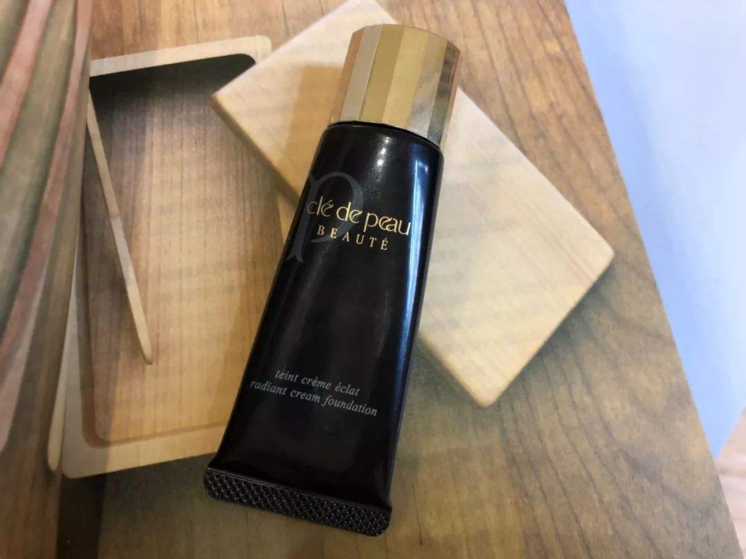 mac粉底液推荐必买色号,mac最受欢迎的粉底液