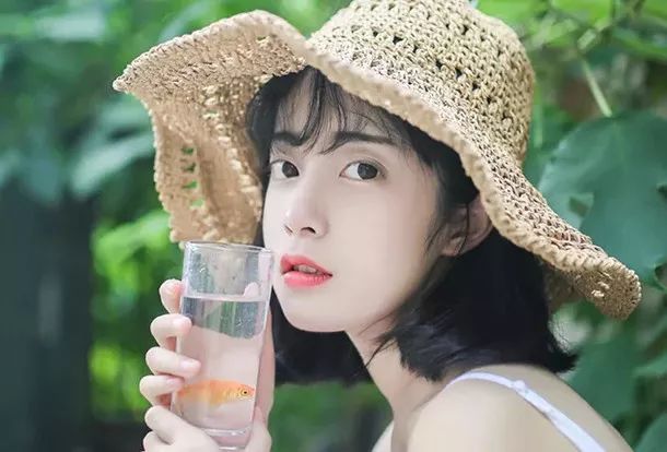 水乳精华的使用顺序是什么,水乳眼霜精华面霜使用方法和顺序