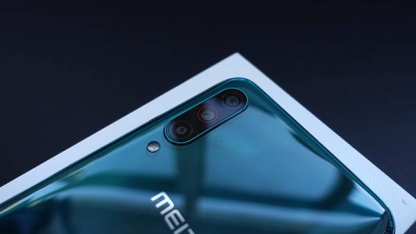 魅族16t:为娱乐而生诠释大屏美学,魅族16t正式发布对称全面屏