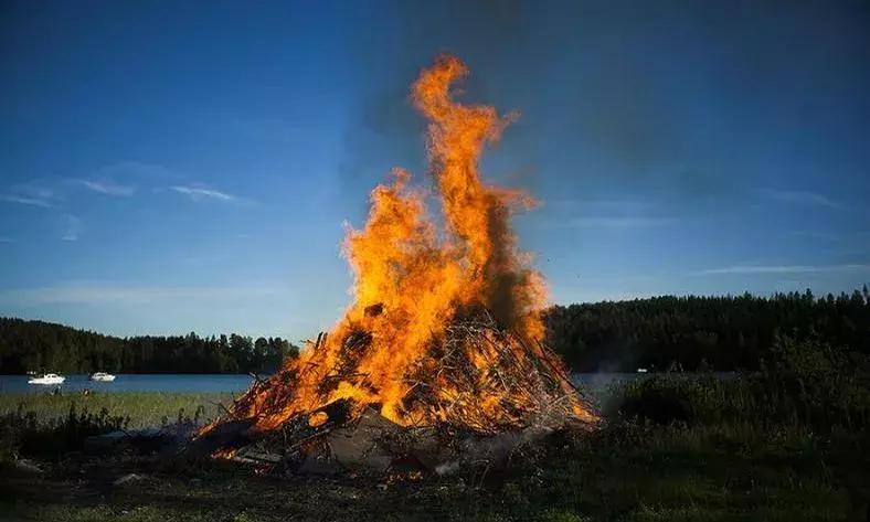 野外遇险的应对方法,野外遇险求救信号有哪些