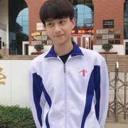 学识加成美得自然真实！温大老师像吴彦祖张震，思政老师撞脸Lisa