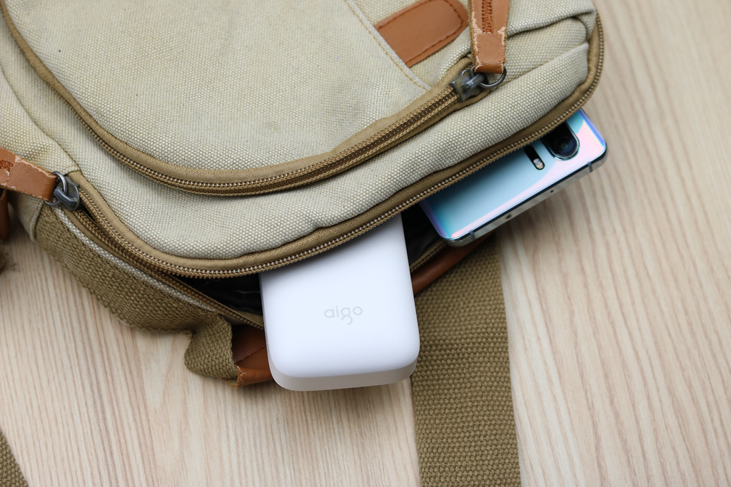 aigo充电宝大容量20000快充,aigoa10s充电宝