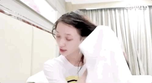 女明星每天换发型,女明星一周造型