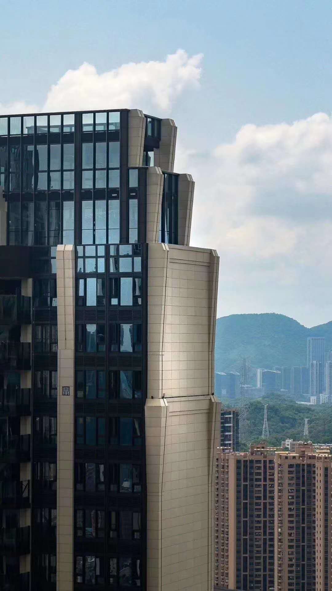 金茂府东区为啥便宜,东湖金茂府值得购买吗