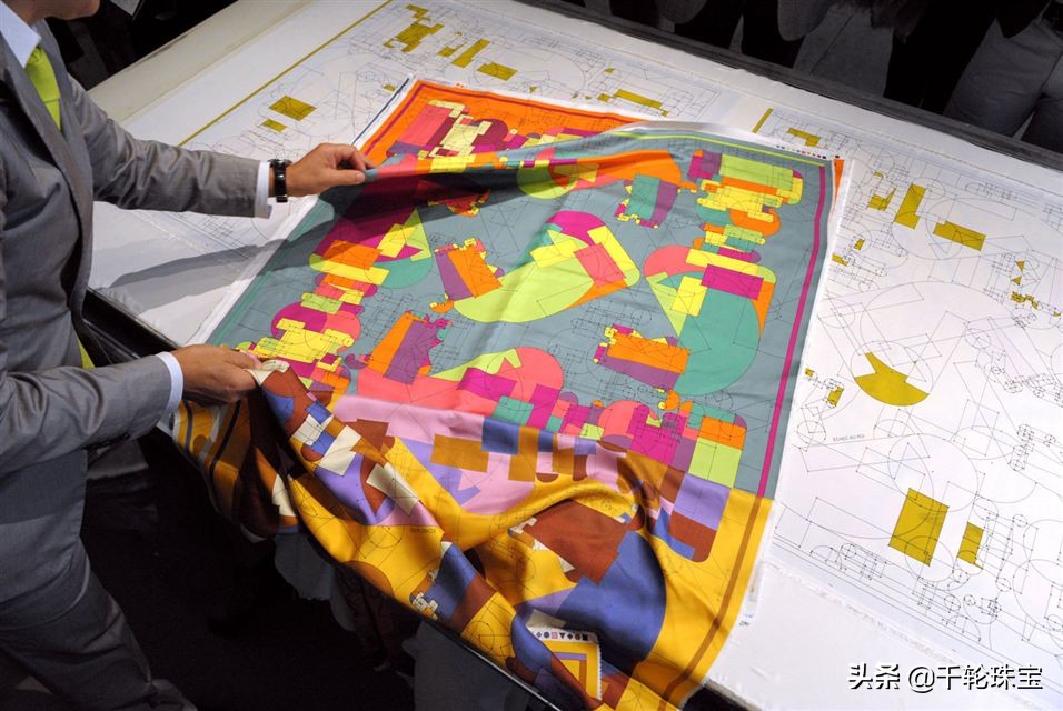 爱马仕丝巾真假鉴定,爱马仕twilly丝巾真假