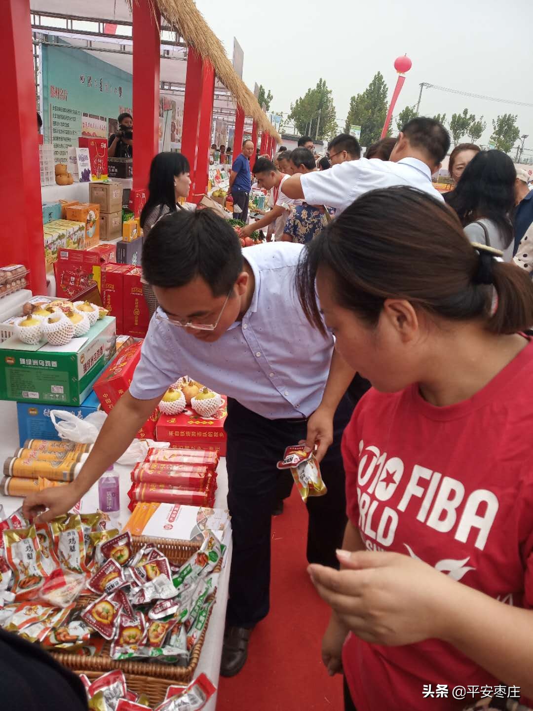 薛城:直播展销民俗汇,风调雨顺庆丰收