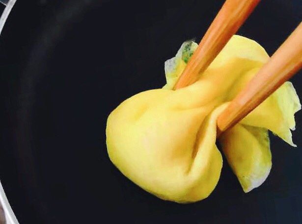 既简单又美味的蛋饺,可爱好吃的蛋饺