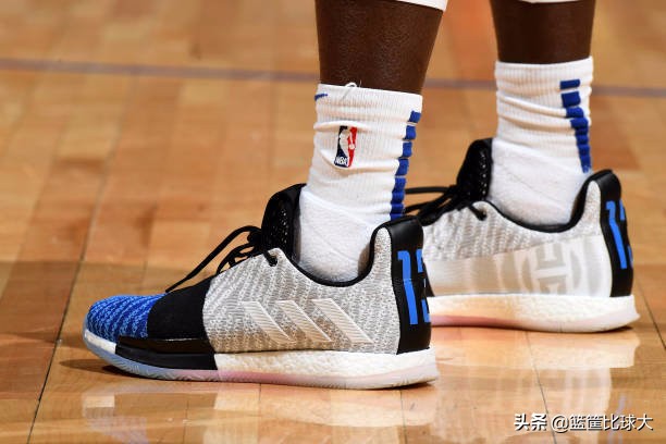 哈勒尔秀个性定制！3月12日NBA赛场球鞋赏析