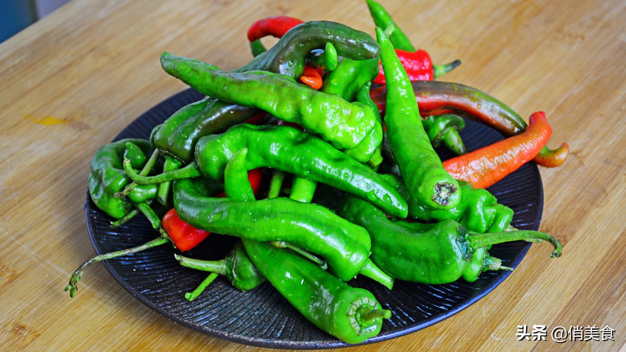 腌辣椒怎么腌得又脆又好吃,腌辣椒怎么腌好吃24小时