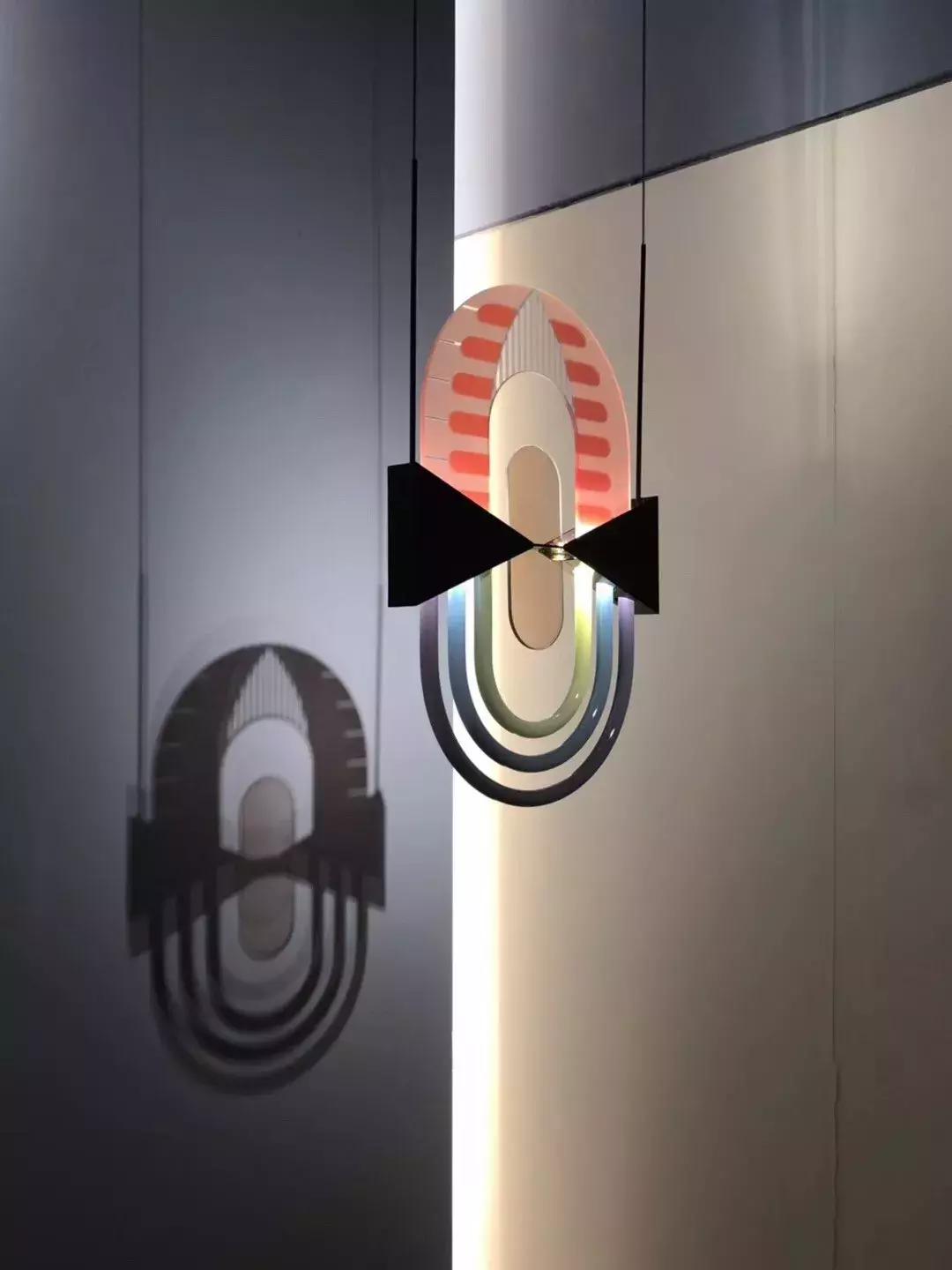 米兰展极简灯,米兰展惊艳的设计
