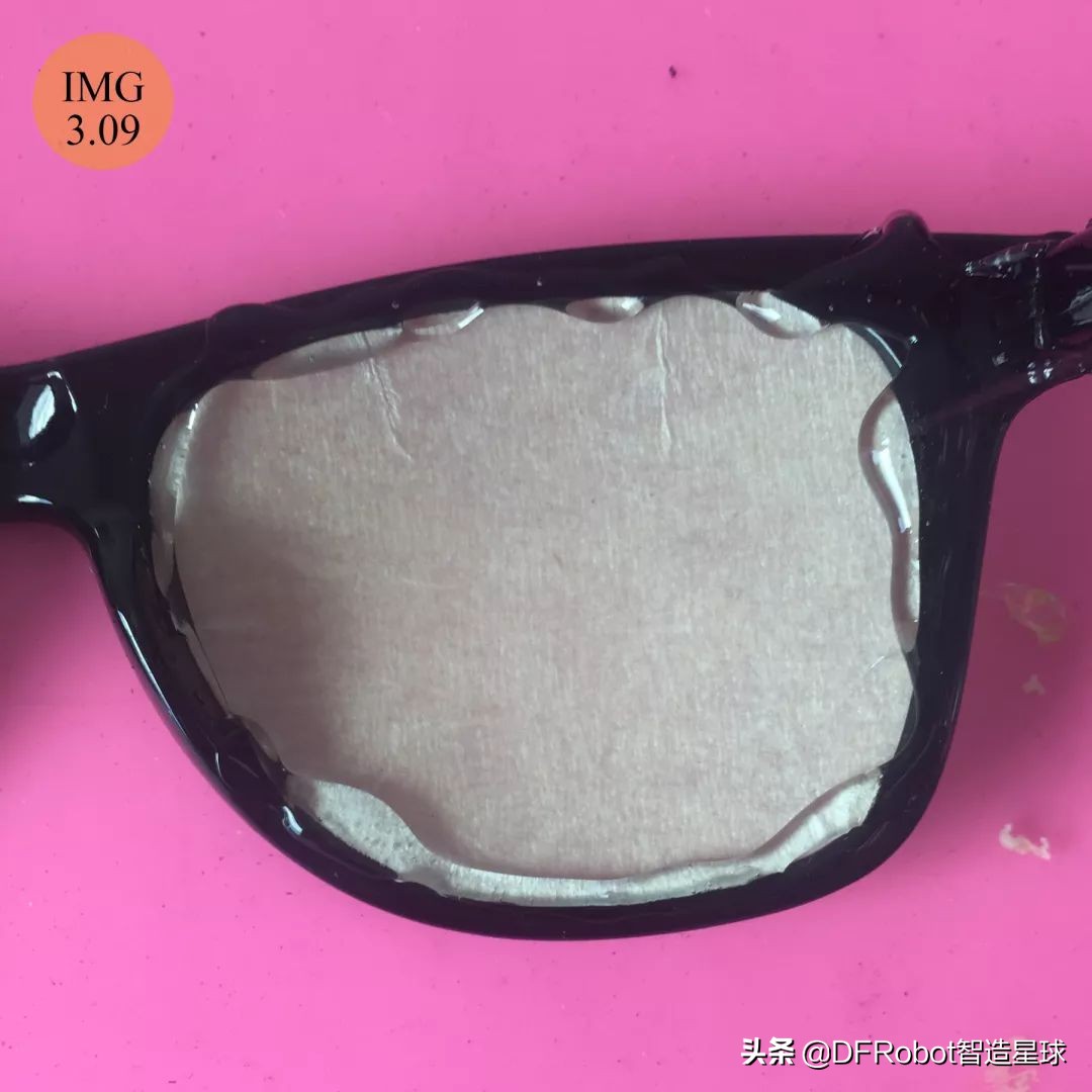 柯南同款发光眼镜能不能看见人,名侦探柯南眼镜同款不发光