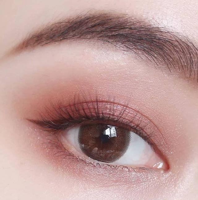 放大双眼眼影,超日常的四种眼影画法