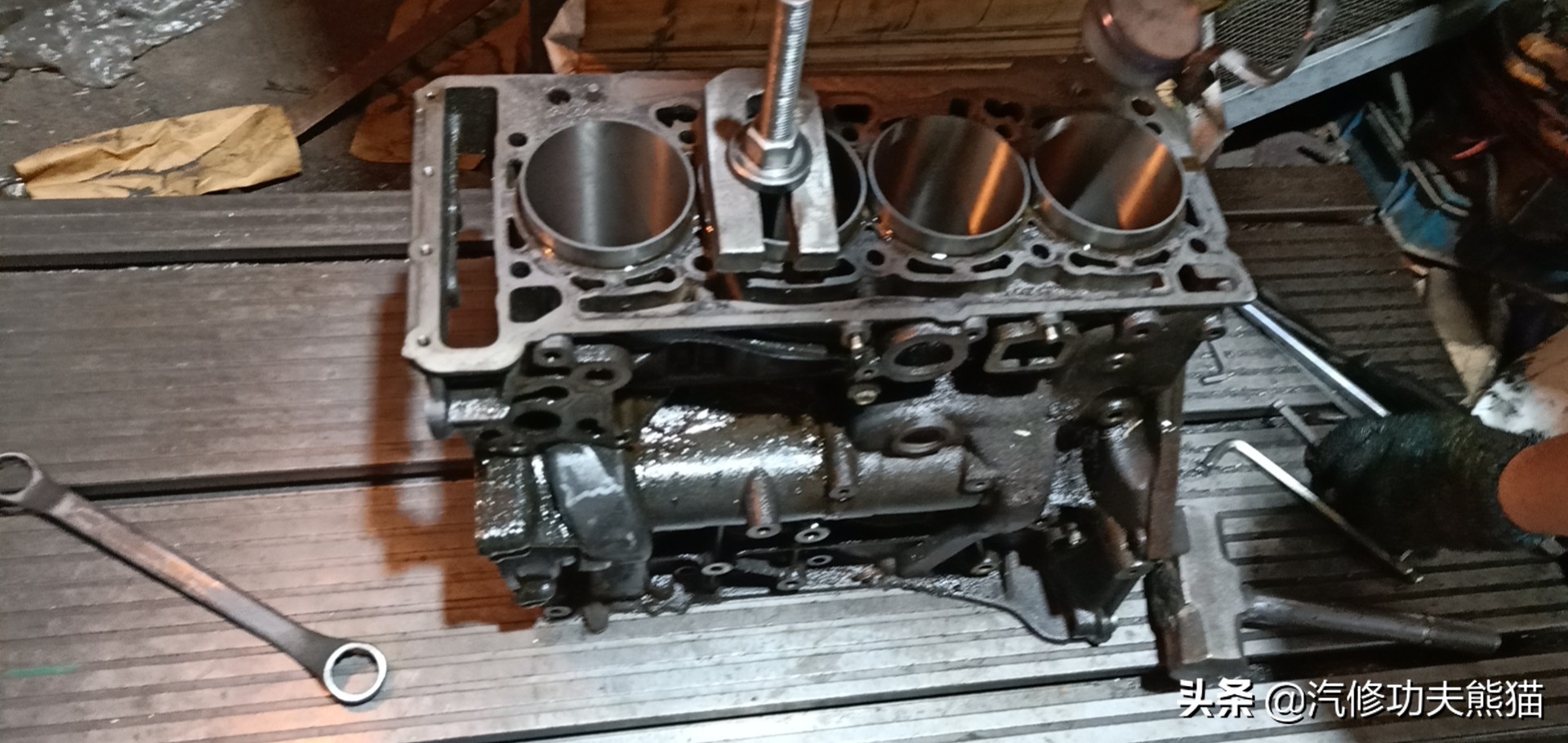 奥迪第三代ea888怎么还烧机油,奥迪的三代ea888烧机油吗