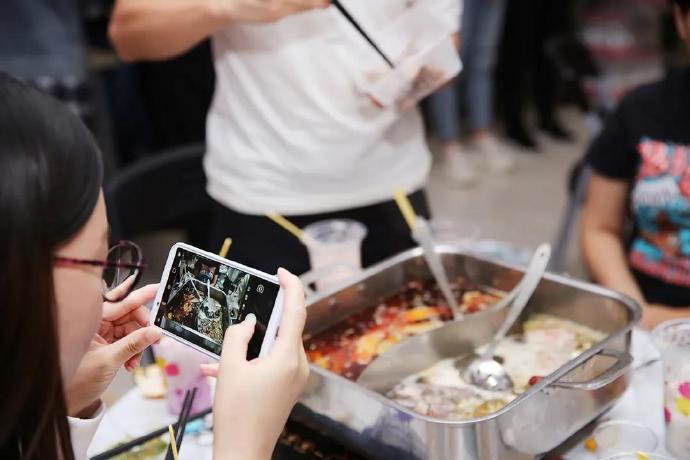 当生日遇上中秋，万茗堂生日节又会碰撞怎样的火花？