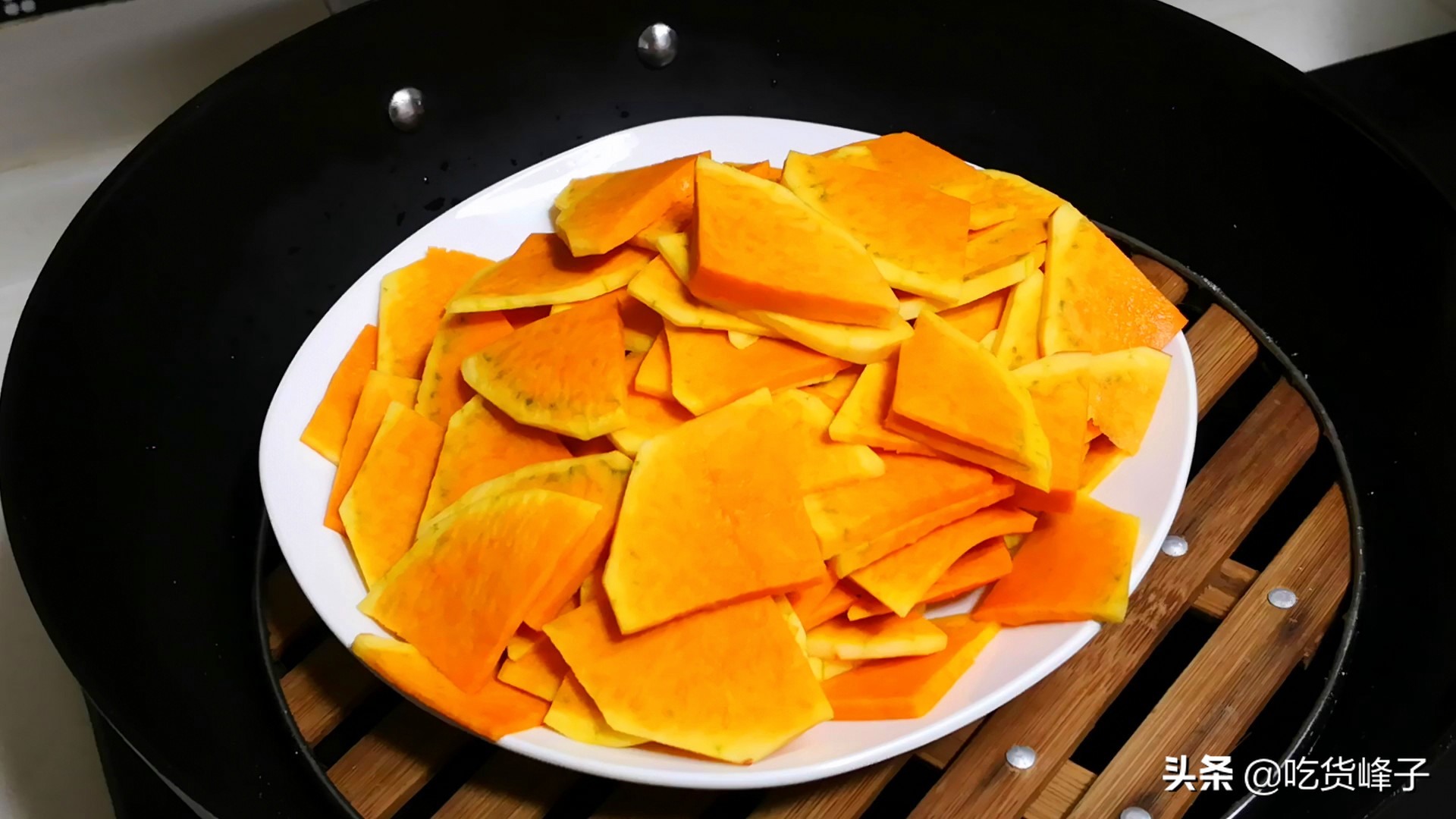 南瓜锅里蒸一蒸,南瓜隔水蒸需要几分钟