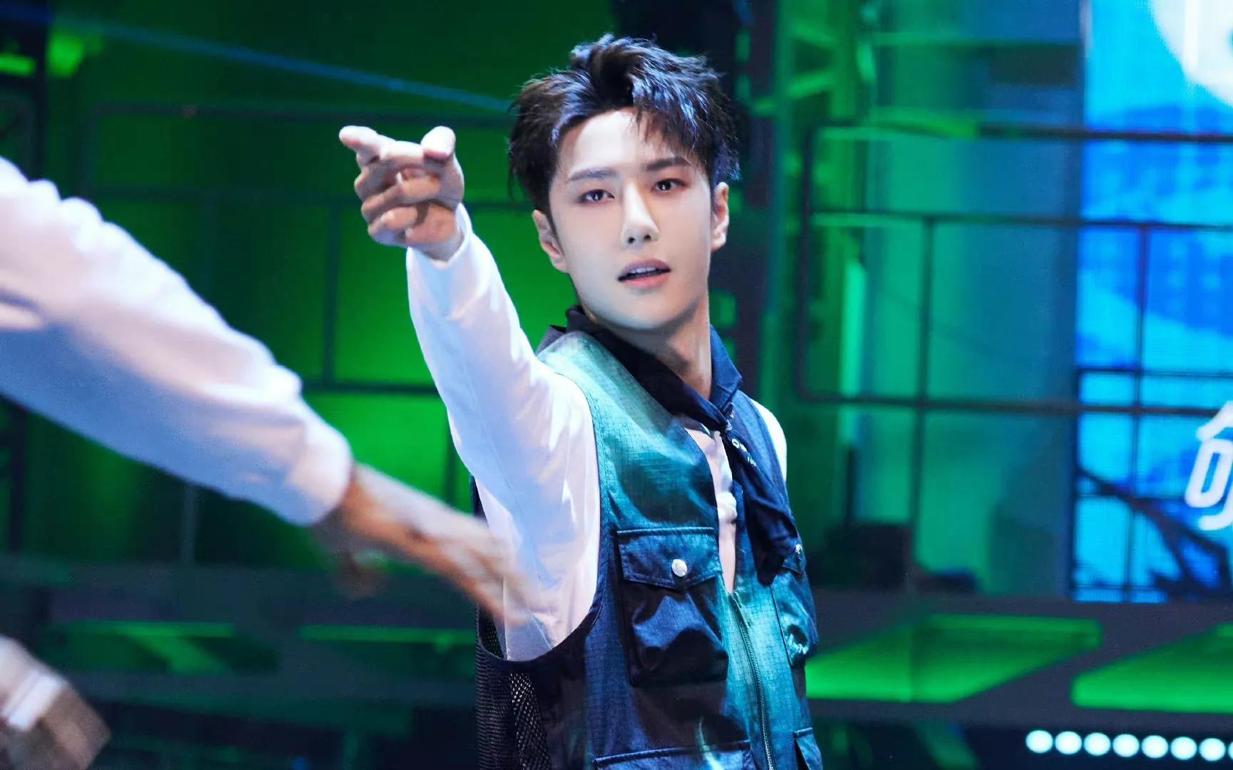 零点官宣：王一博又一全球代言，25小时未眠，疲惫也不影响资源