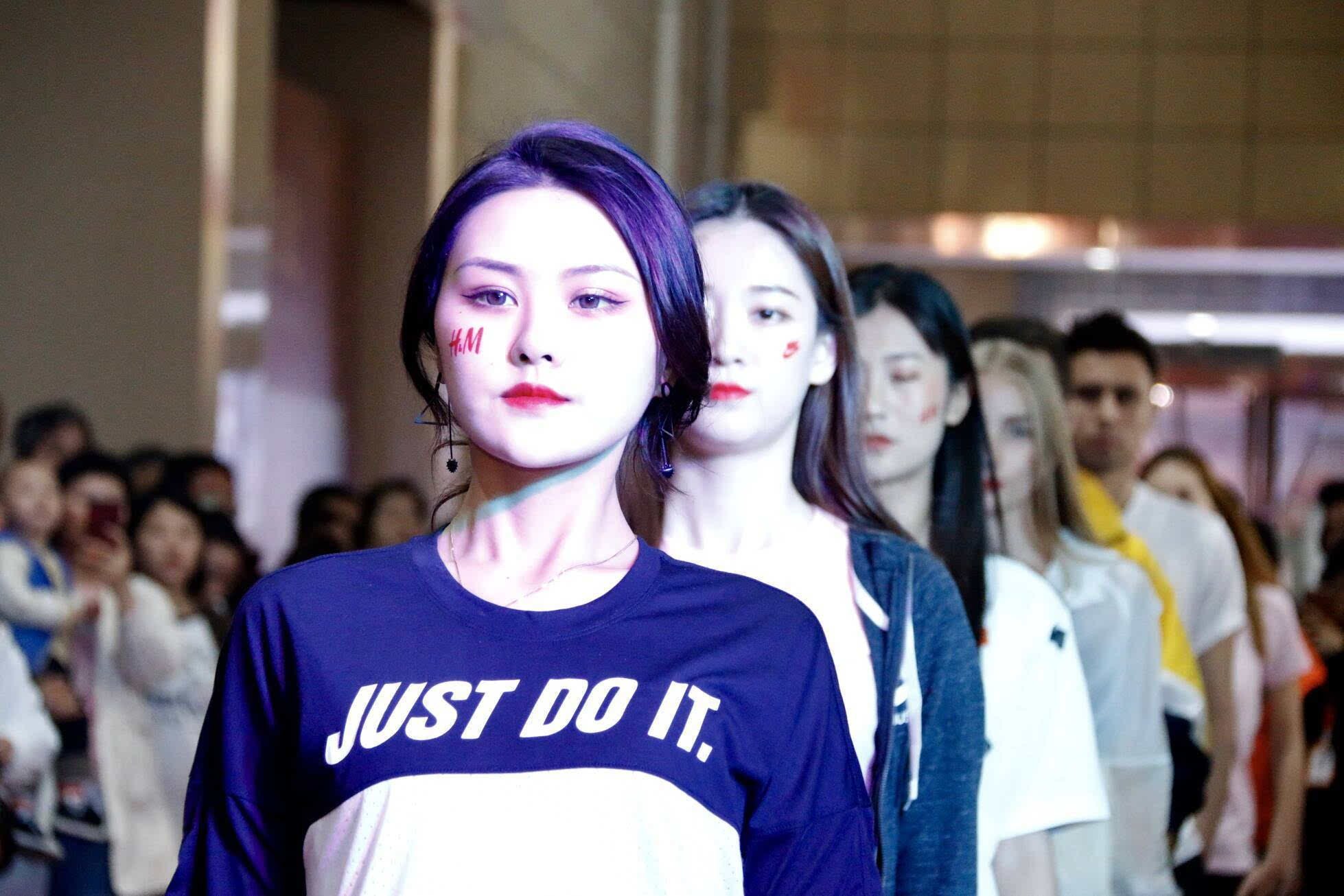 开业首日销售31.8万，谁说名牌产品在农村没有市场？