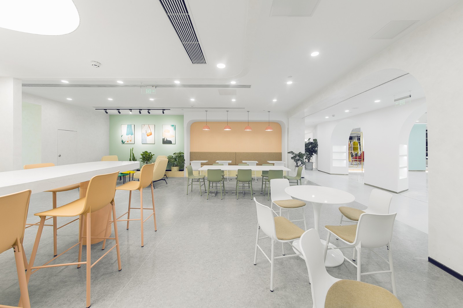 打造电商孵化基地,打造新型电商产业平台基地