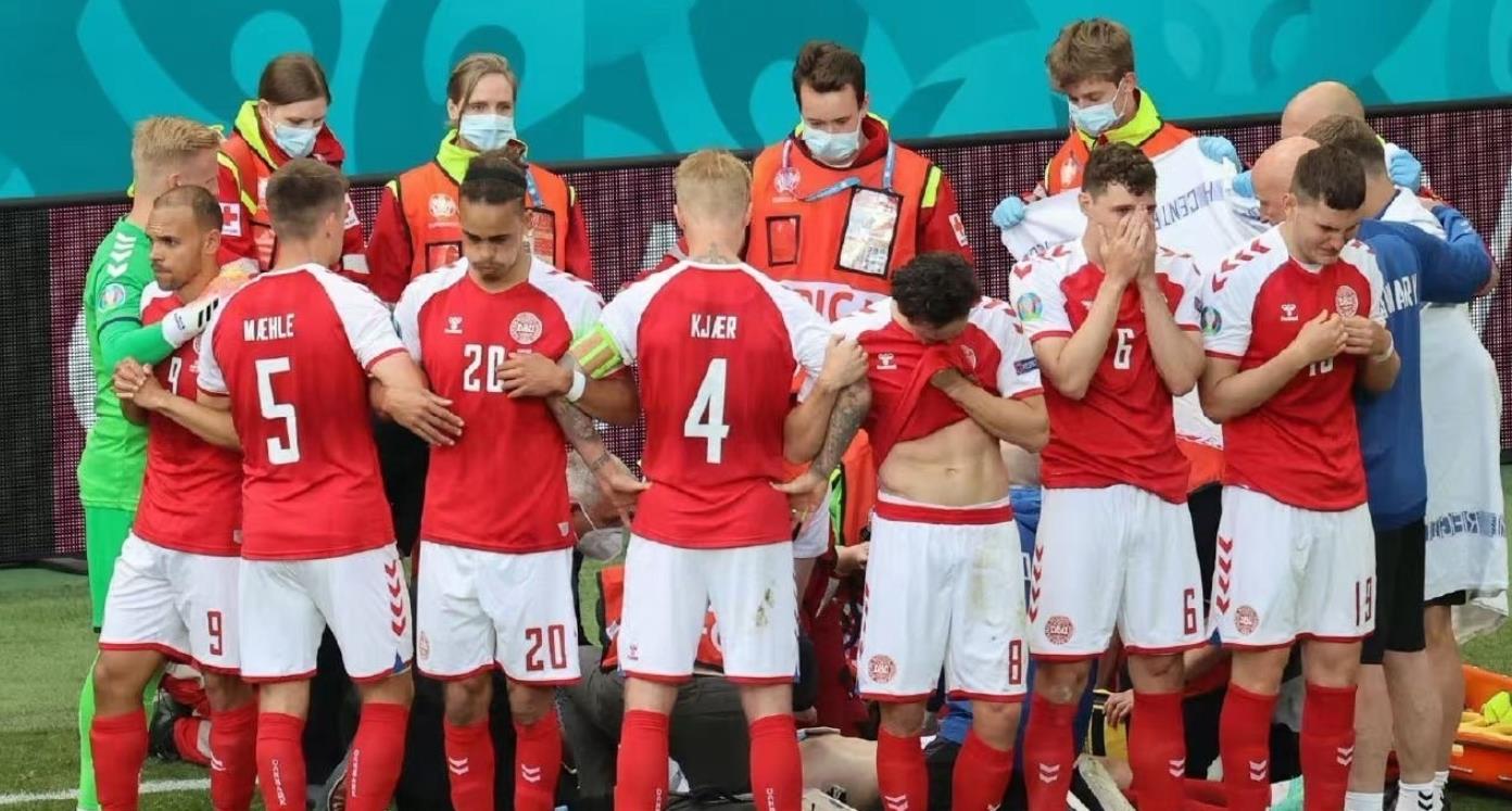 丹麦埃里克森哪场比赛,丹麦埃里克森晕厥