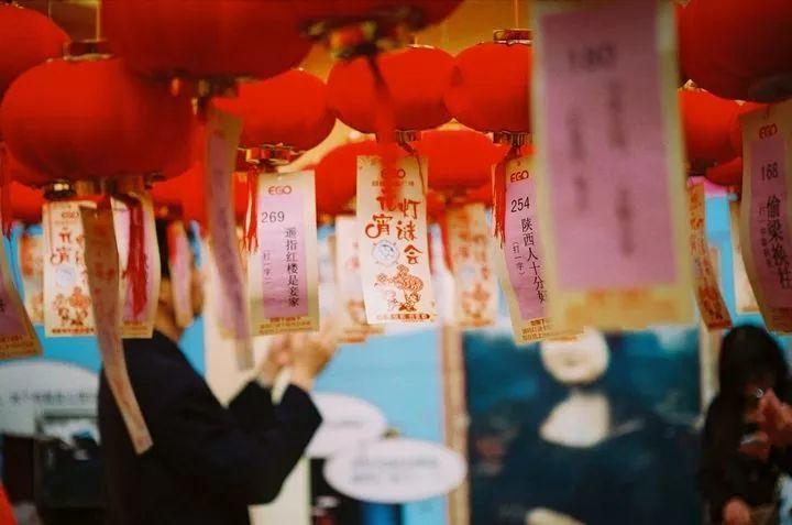 红楼梦贾母尖嘴猴腮,红楼梦贾母头上戴着啥