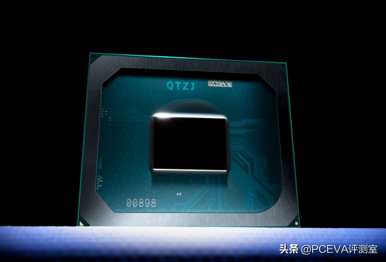 英特尔irisxemax是独立显卡吗,英特尔显卡与核显交火