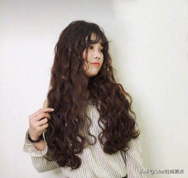 大方脸颅顶低的女生适合什么发型,头大脸大发型设计与脸型搭配