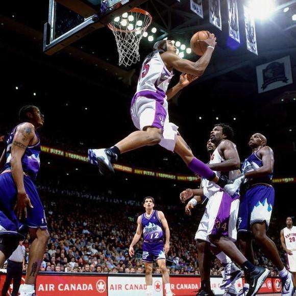 巅峰卡特的扣篮有多劲爆,什么样的扣篮让卡特惊呆