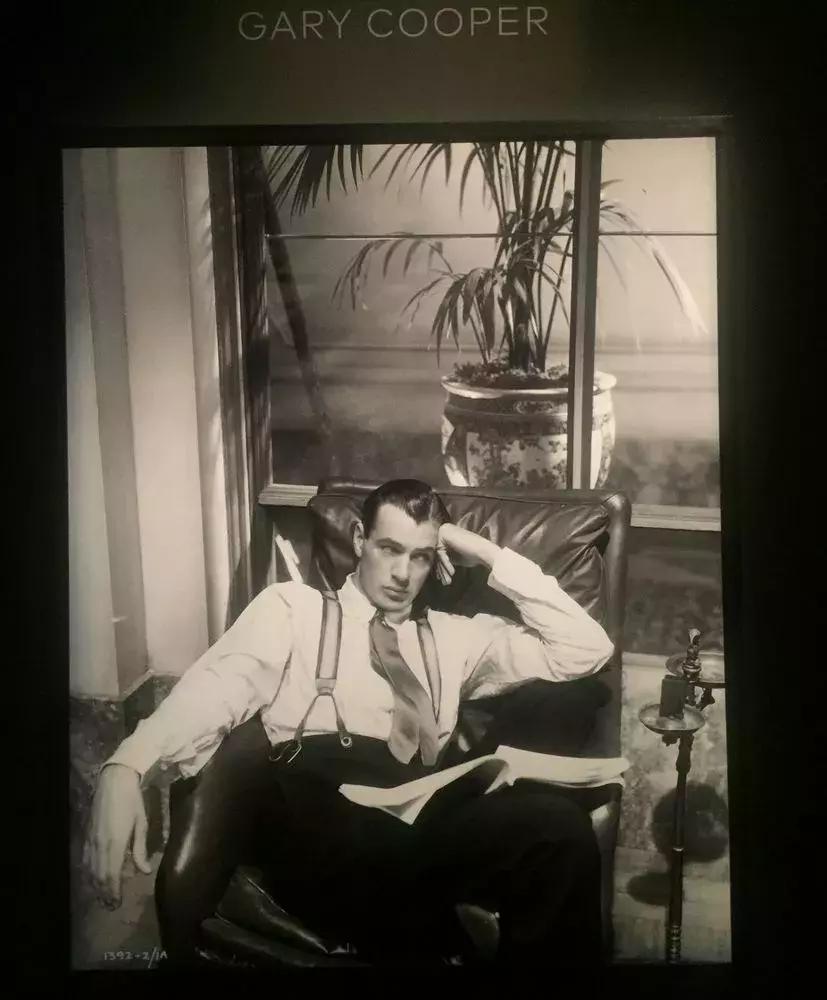 一条可以拯救整个衣橱的裤子,衣橱必备基础款裤子