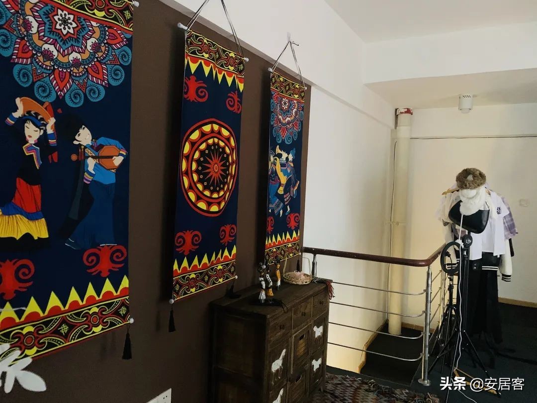 商业观察：沉浸式体验再出新玩法，自拍馆是“财富密码”吗？