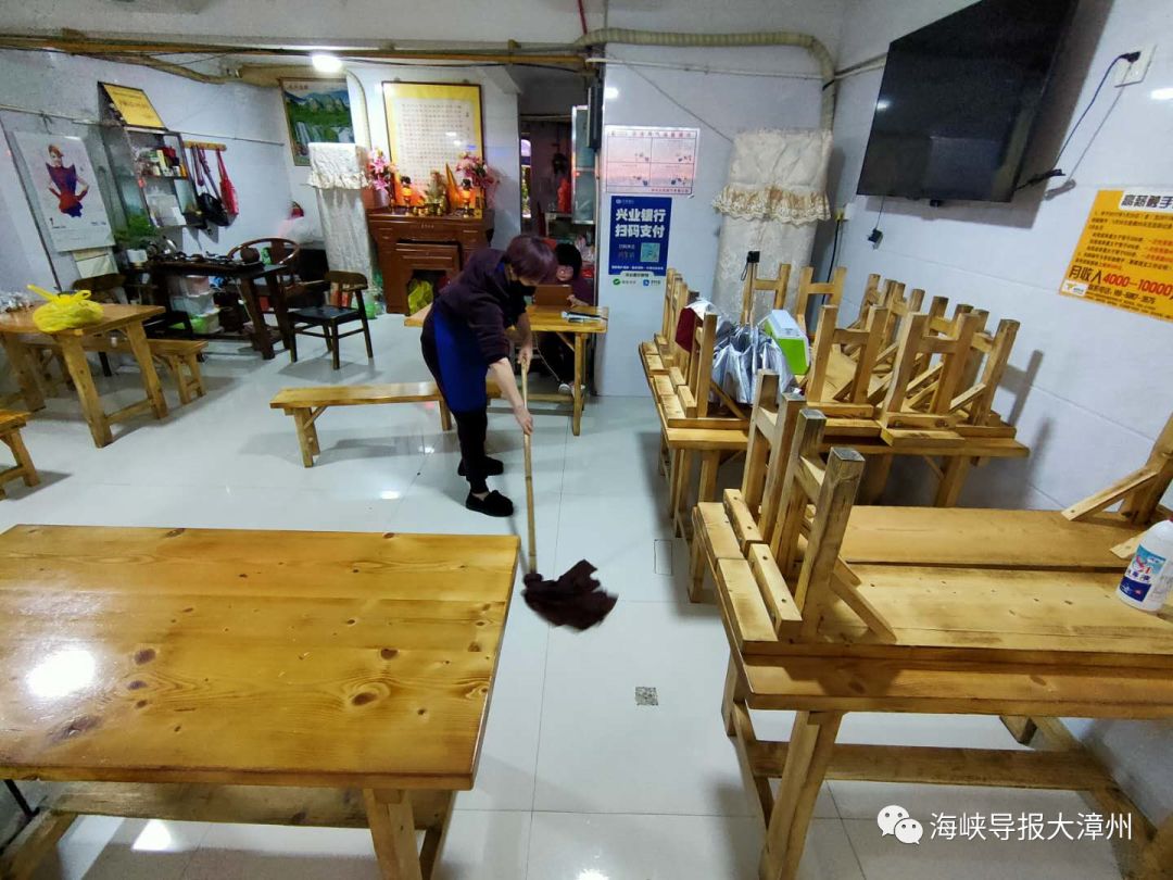 堂食恢复营业的店铺,堂食陆续开放