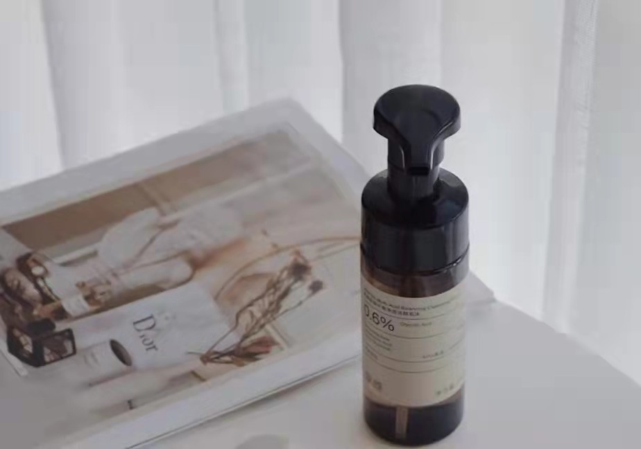 适合夏混油冬混干保湿补水洗面奶,夏季混油皮深层清洁洗面奶推荐