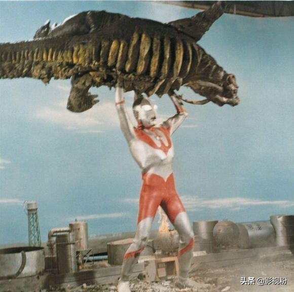 初代奥特曼来救迪迦片段,初代奥特曼第18集从外星来的兄弟