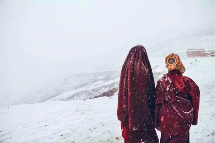 这个冬天去一趟色达,把2020年的不如意,尽数放下