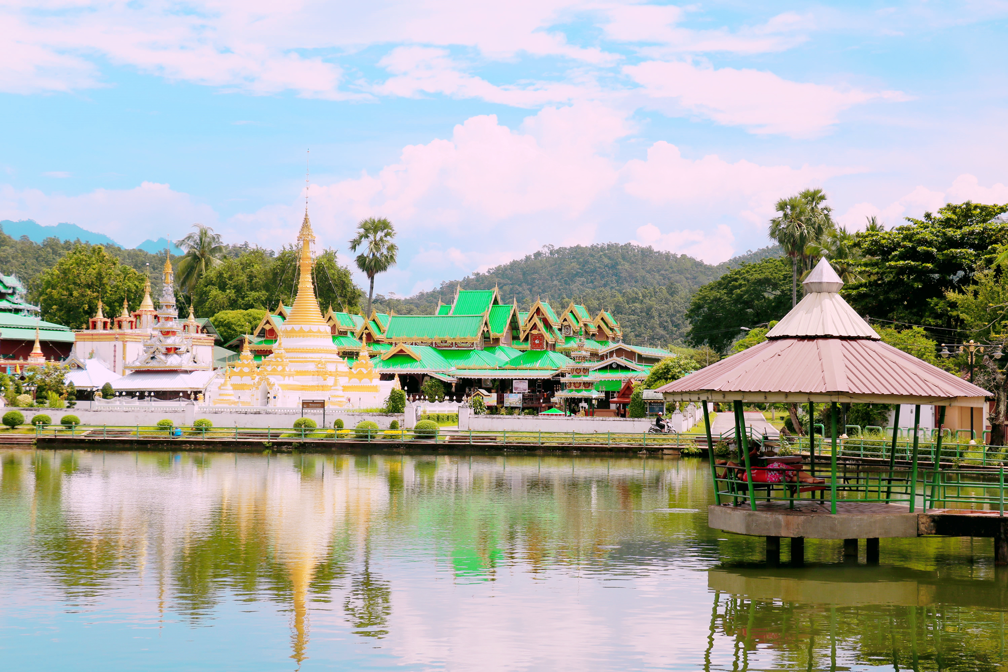 长颈族部落,泰国长颈村介绍