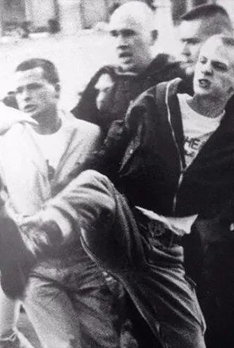 管不到一千块的鞋子叫「马丁」，上海名媛都瞧不上你