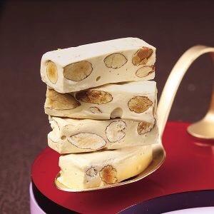 2020台湾必买】台湾必买伴手礼推荐、面膜、化妆品、药妆、手信