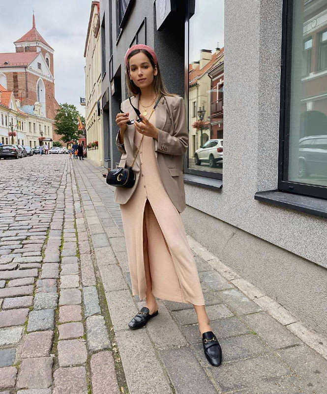 秋冬5双必备鞋子的搭配指南,适合秋天穿的百搭鞋子